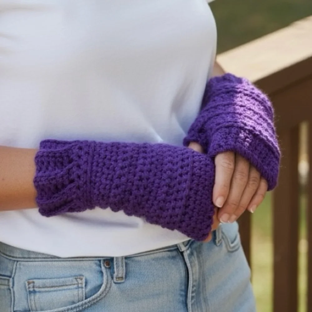 Gloves Fingerless Hand Crafted Crochet Purple Striped